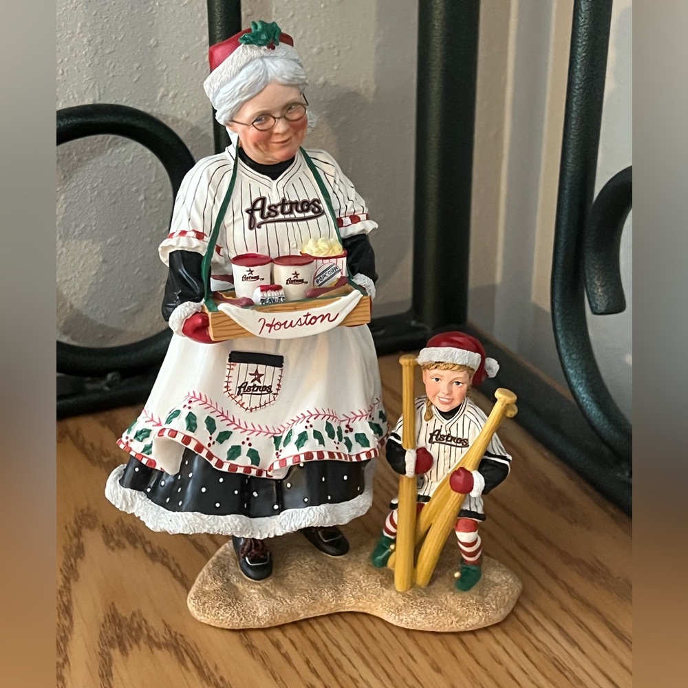 Danbury Mint 2001 Houston Astros Mrs. Claus Figurine With Box MLB